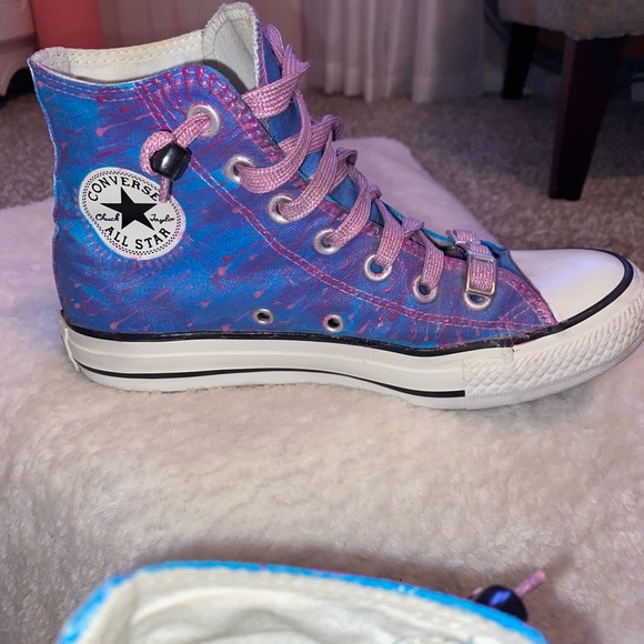 Custom hand painted High top converse - Picture 3 of 10